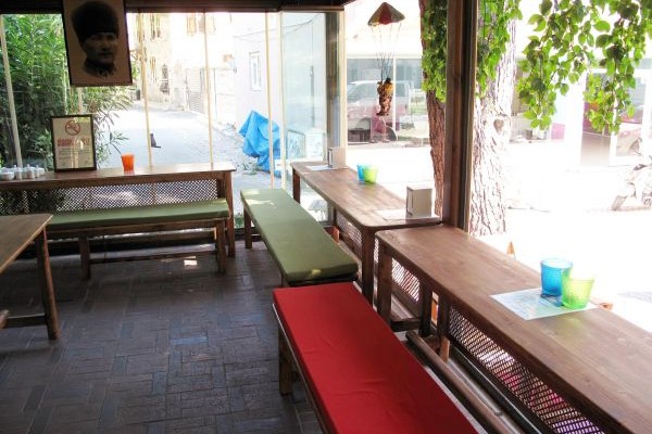 İyon Pansiyon
