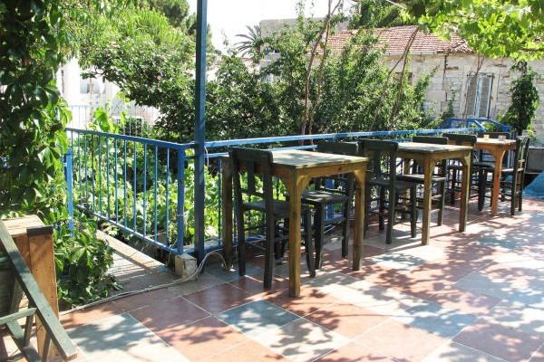 İyon Pansiyon