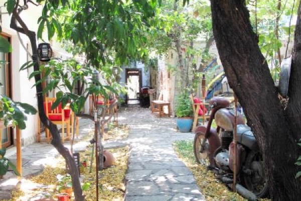İyon Pansiyon