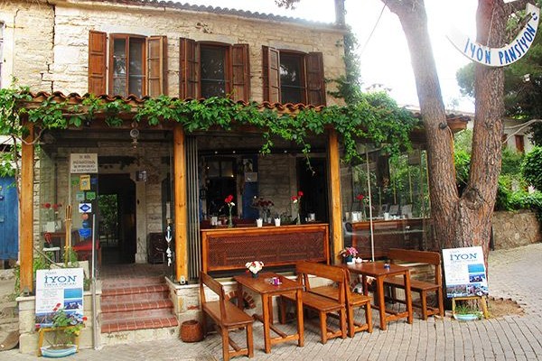 İyon Pansiyon