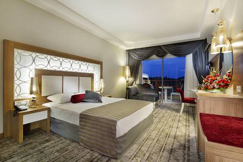 Justiniano Deluxe Resort