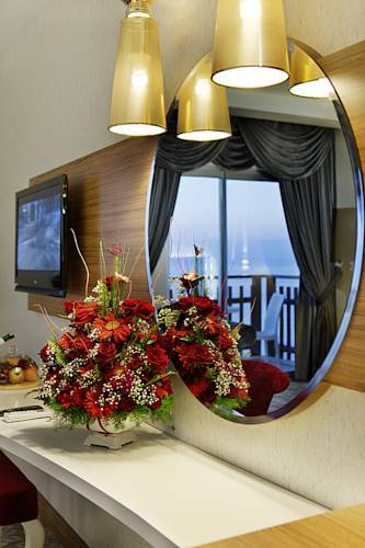 Justiniano Deluxe Resort