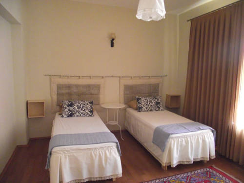 Kara Üzüm Hotel