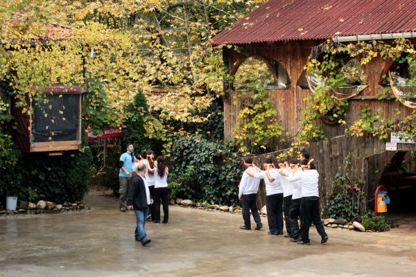 Karaaslan Alabalık Kamping Bungalow Tesisleri