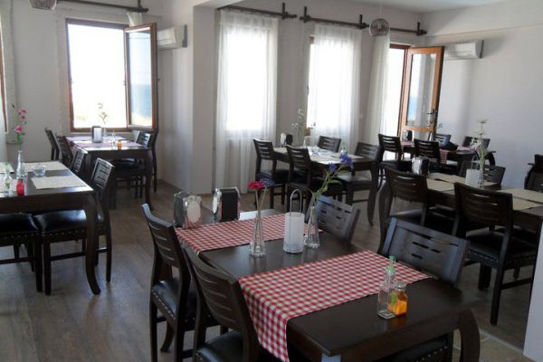 Karaburun Konak Otel