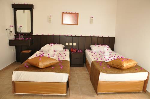 Kleopatra Celine Hotel