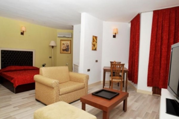 La Fiesta Otel & Residence