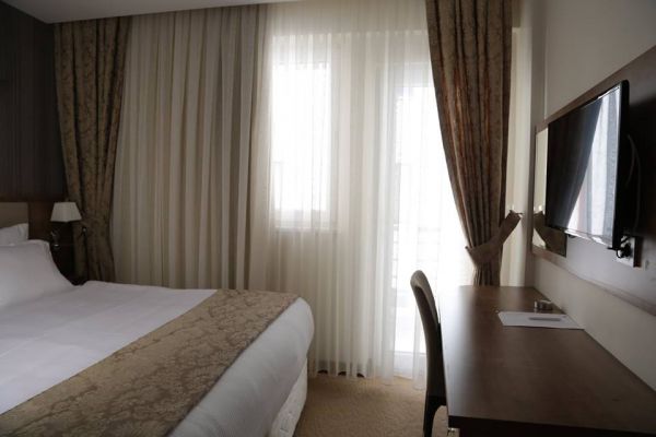 La Vie Suite Hotel