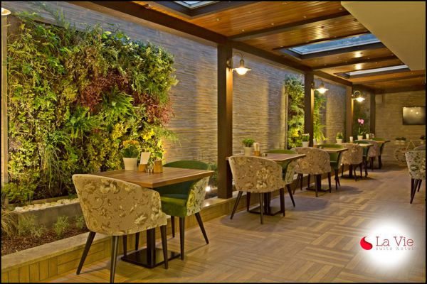 La Vie Suite Hotel