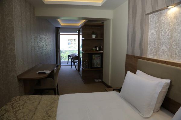 La Vie Suite Hotel