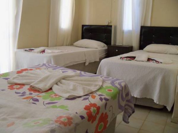 Lal Otel