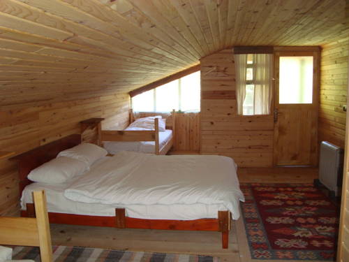 Lapera Pension