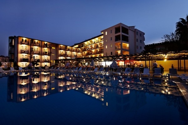 Larissa Garden Otel