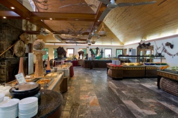 Larissa Hotel Akman Park
