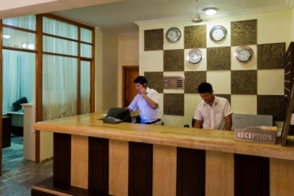 Larissa Hotel Akman Park