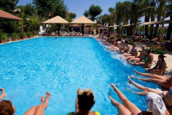 Larissa Hotel Akman Park