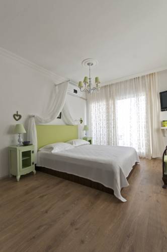 Limonlu Ev Alaçatı