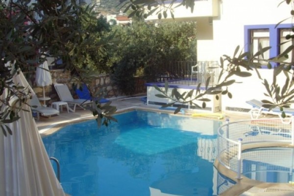 Lizo Hotel