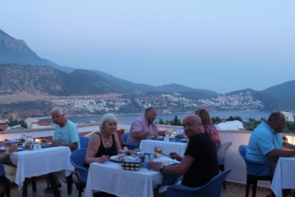 Lizo Hotel