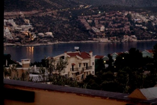 Lizo Hotel