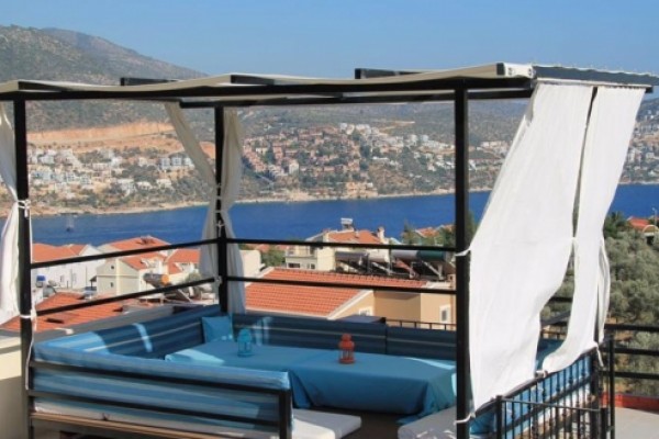 Lizo Hotel