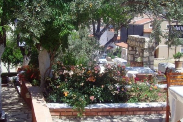 Lizo Hotel