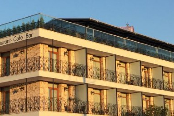 Maison Vourla Hotel