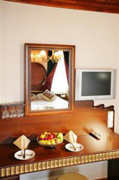 Mediterra Art Hotel