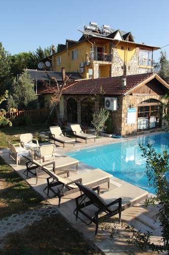 Melrose House Hotel