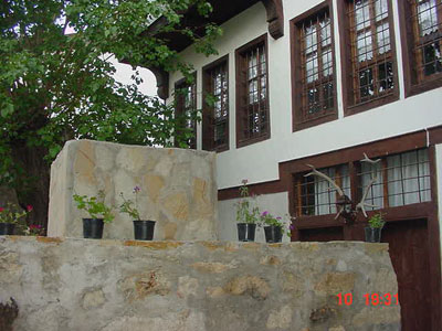 Mevaların Konağı