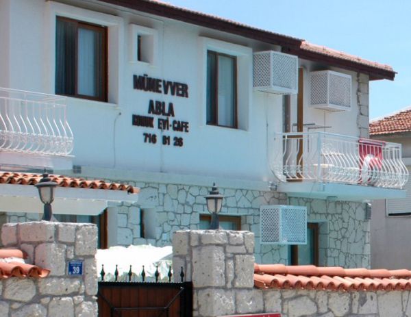 Münevver Abla Konuk Evi