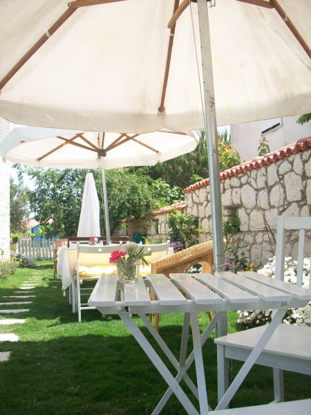 Münevver Abla Konuk Evi