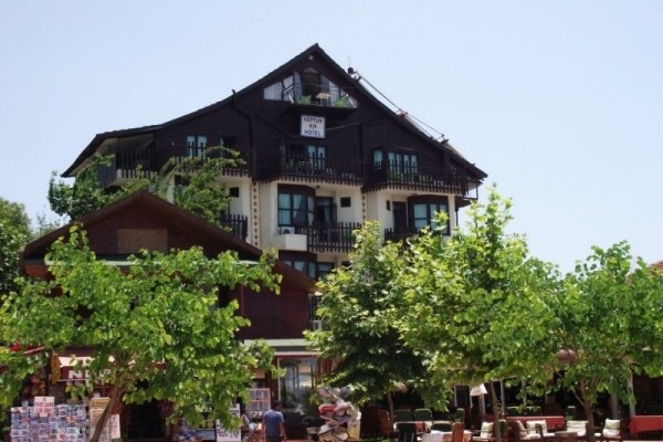 Neptün Hotel