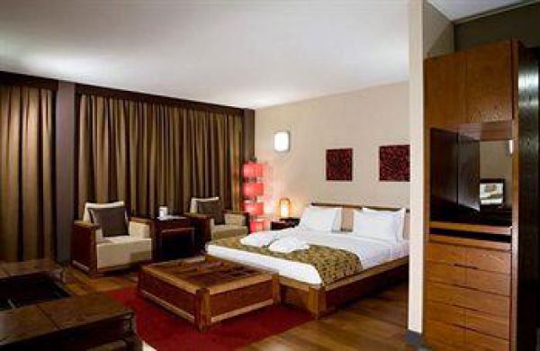 Nippon Hotel