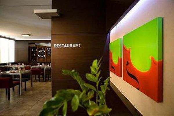 Nippon Hotel