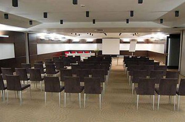 Nippon Hotel