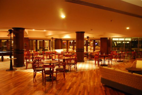 Noah's Ark Deluxe Hotel & Spa