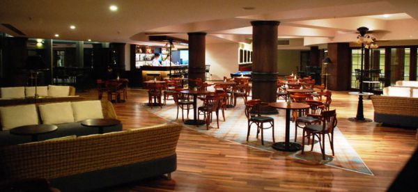 Noah's Ark Deluxe Hotel & Spa