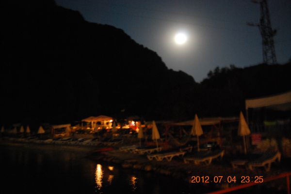 Nuri's Beach Bungalow