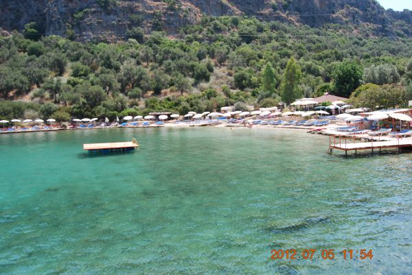 Nuri's Beach Bungalow