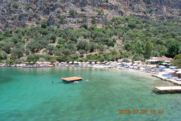 Nuri's Beach Bungalow
