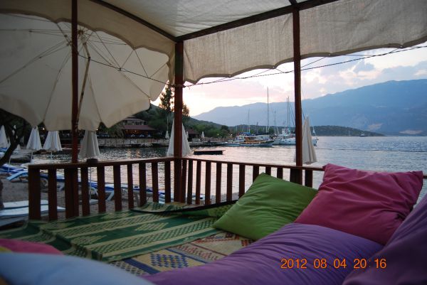 Nuri's Beach Bungalow