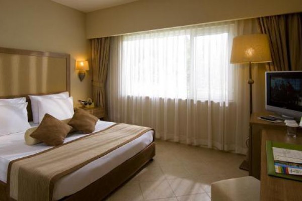 Otium Eco Club Side