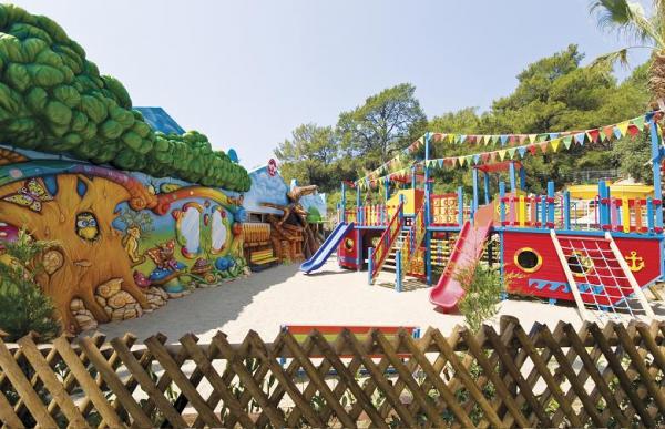 Paloma Pasha Resort