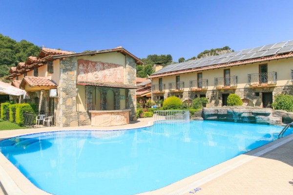 Paradise Club Villaları