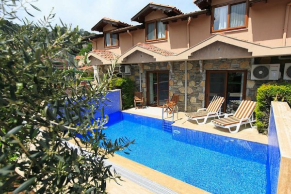 Paradise Club Villaları