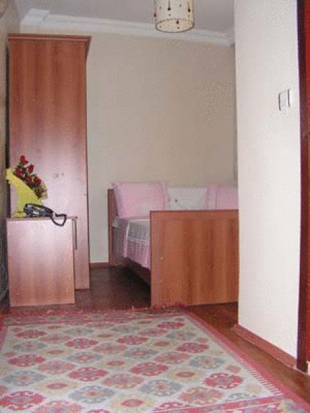 Paradise Hotel