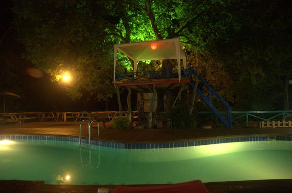 Paradise Motel