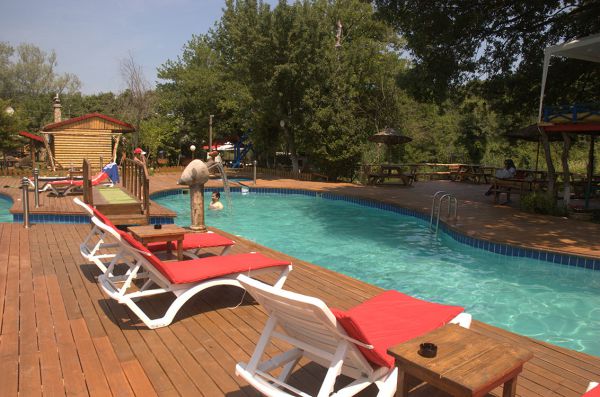 Paradise Motel