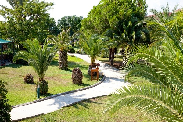 Paradise Side Beach Hotel